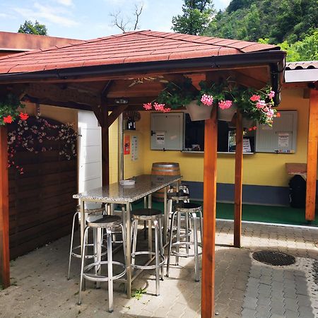 Camping Melezza Losone Esterno foto